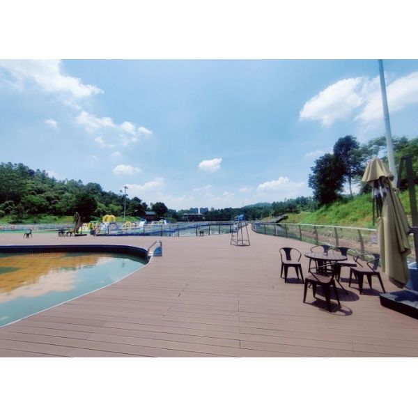140*24mm High Rigid Traditional Composite WPC Decking Weatherproof
