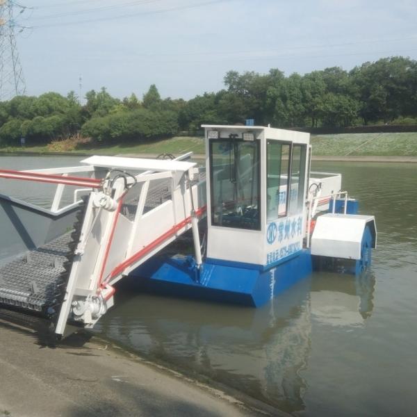 Plastic Waste Harvester Diesel Engine Hydraulic Control River Floating