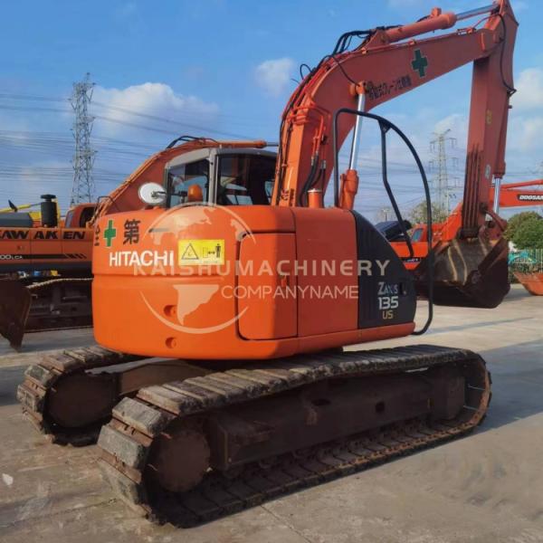 Buena condición 12 toneladas Hitachi ZX 135 Excavadora con motor ISUZU original de Japón