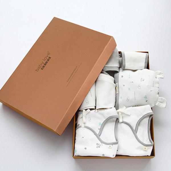 Debossing Embossing 0.5kg Magnetic Apparel Packaging Boxes