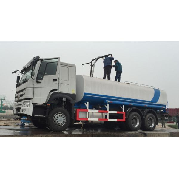 LHD Driving Special Purpose Vehicles Used Water Tank Trucks For Road Cleaning