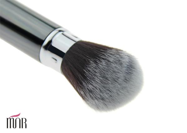 Custom Beautiful Retractable Makeup Foundation Brushes Professional , Synthetic Hair