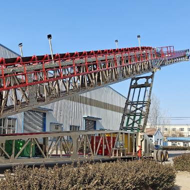 Transporteur de chargement de navire monté sur voie pour les applications de chargement de fret en vrac dans les ports