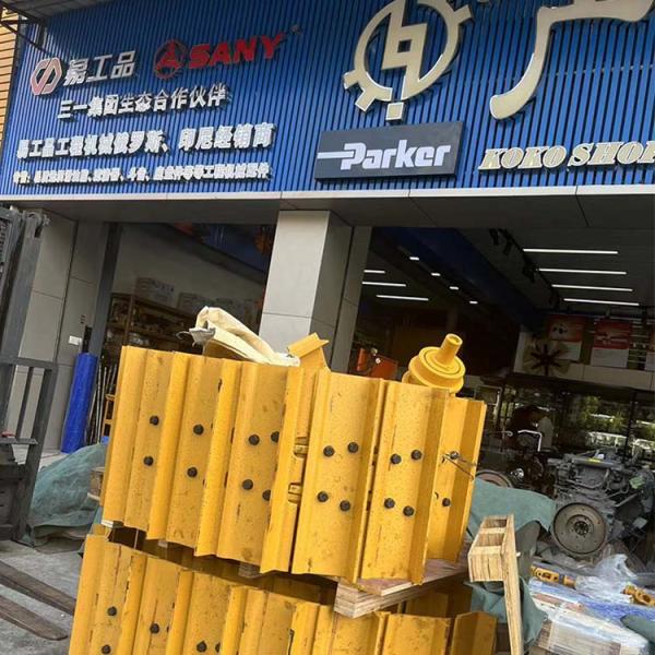 Komatsu D65-EX12 45 links lubriCATEEed track link with shoe complete lubriCATEEed chains for bulldozers