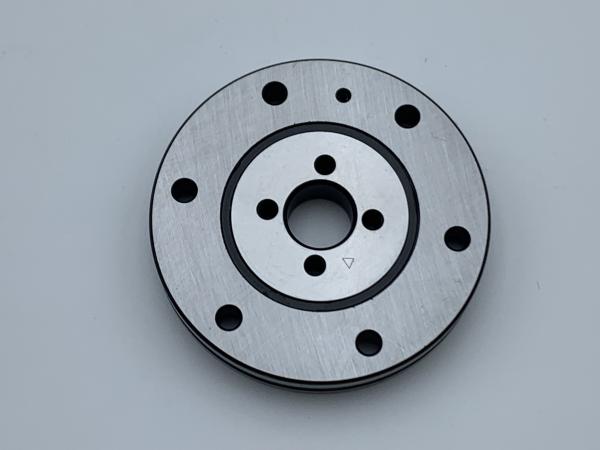 RU28 High Precision Crossed Roller Bearing Low Noise For Industrial Equipment