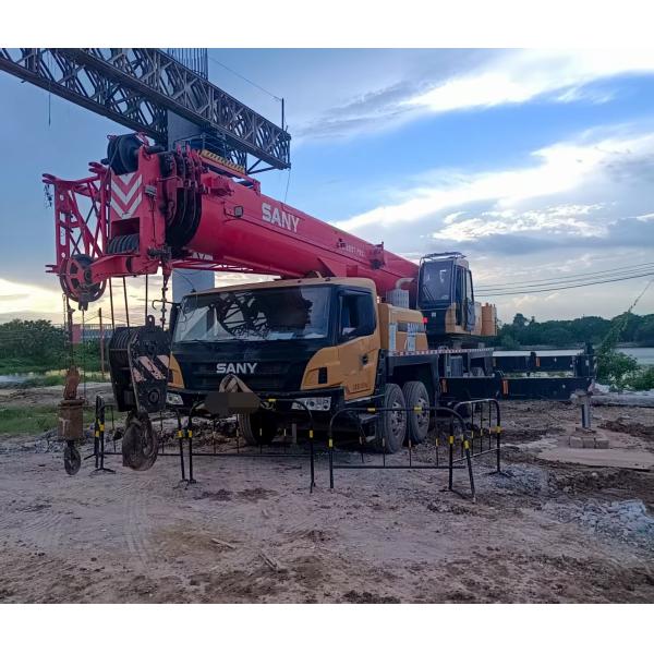Vente de grues mobiles de 50 tonnes - Équipement de levage de construction lourde