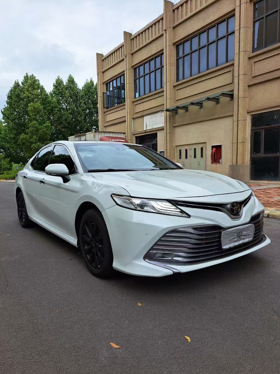 Toyota Camry 2021 версия среднего седана года 2.0L CVT автоматическая роскошная