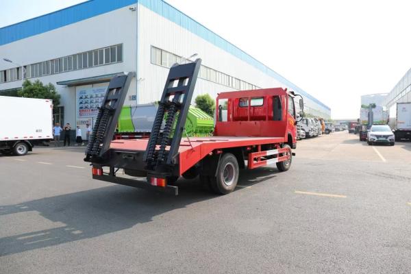 Diesel Fuel Type Flatbed Lorry For Effortless And Fast Loading Of Goods