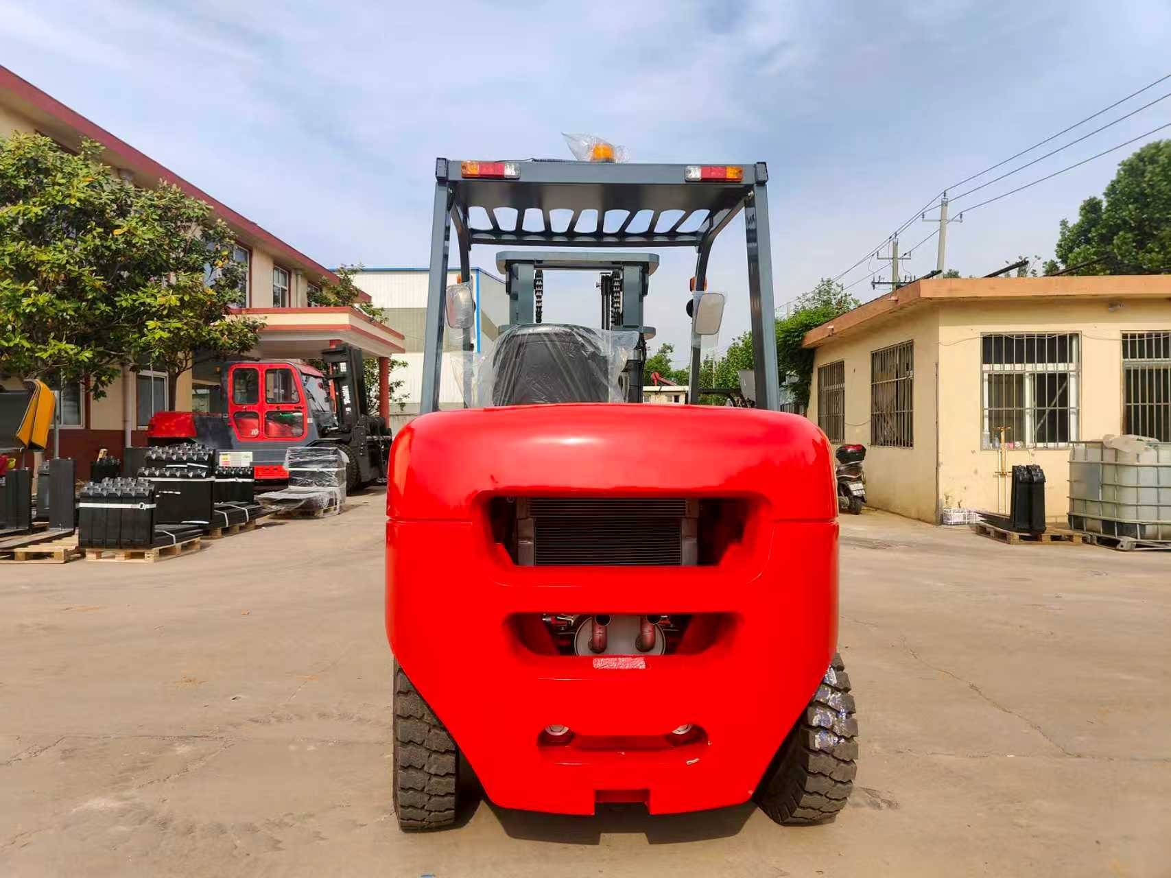 Factory direct sale 4Ton-5Ton Forklift with Japan Engine and Container Mast