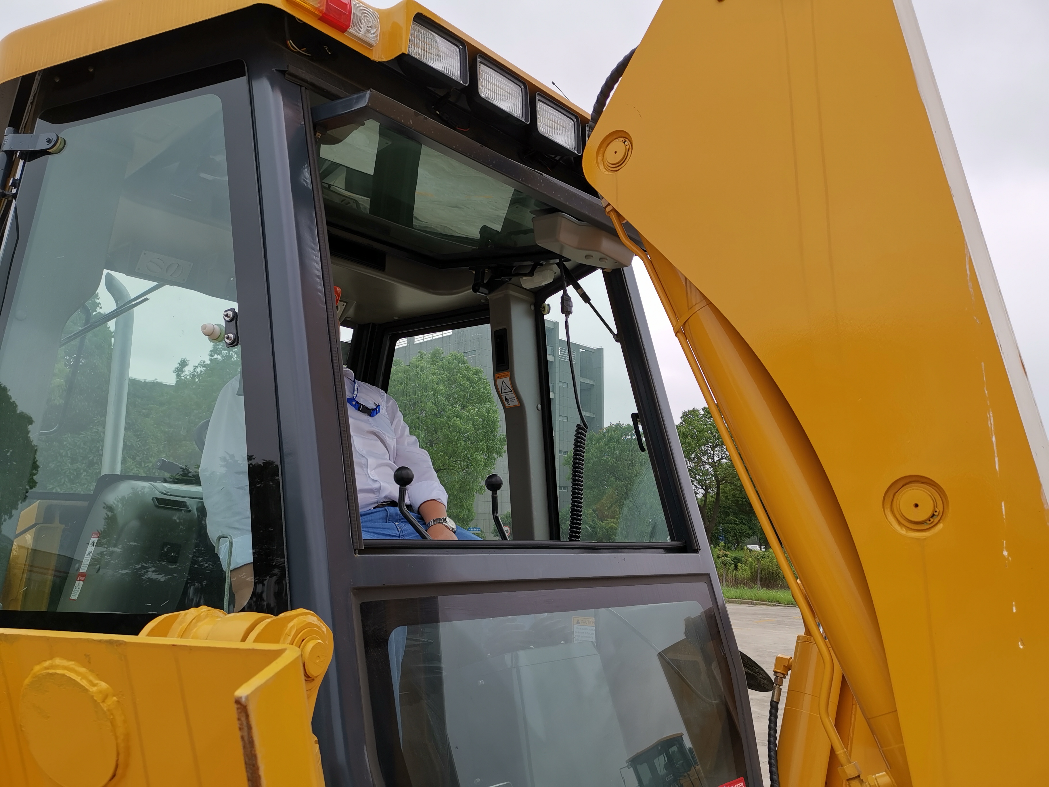 WZ30-25 экскаватор для загрузки буровых скважин 1M3 82KW 1,7 тонны с дизельным двигателем Cummins
