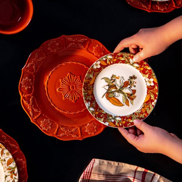Turkish Style Porcelain Dinnerware Sets With Under Glazed Technique And Floral Design