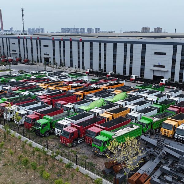 Rear Camera None Howo Dump Truck Sinotruk Howo 8x4 Dump Truck 371 420 Hp 12 Wheel