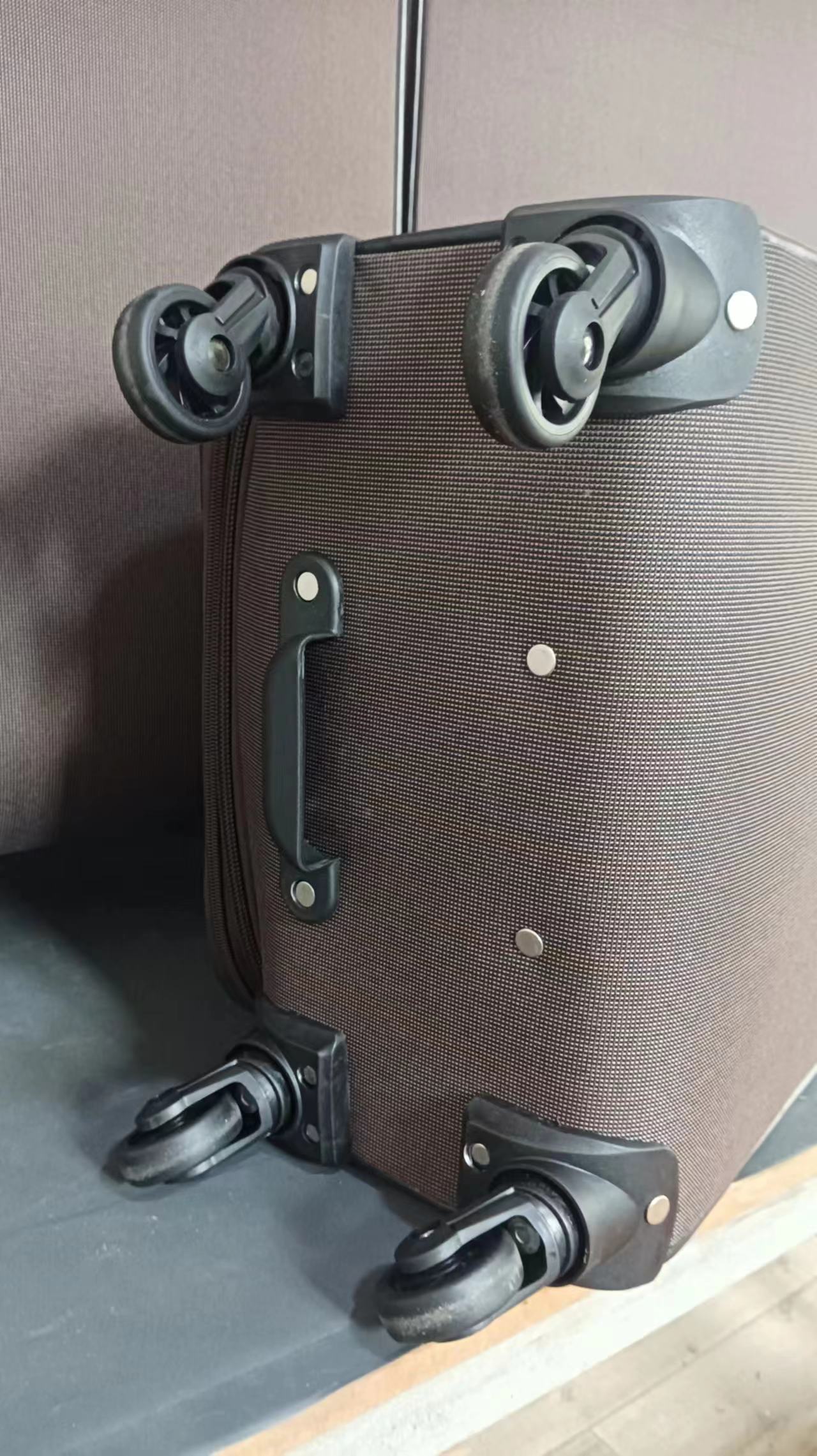 Unisex Multi-Color Customization Soft Edge Checked Luggage Set EVA Material With Wheels for Travel by Luggage Manufacturer