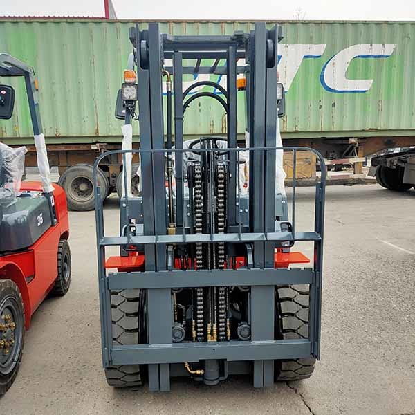 3500kgs Diesel Counterbalance Chinese Xichai Diesel Engine Forklift Used In Warehouse