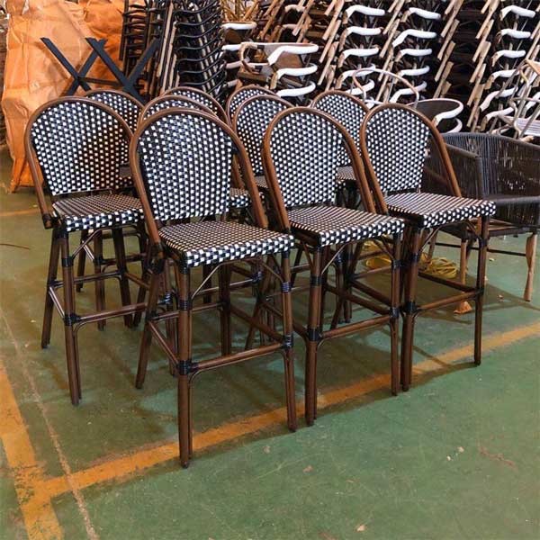 Weatherproof Outdoor Bar Stools Rattan Bistro Cafe High Bar Chairs