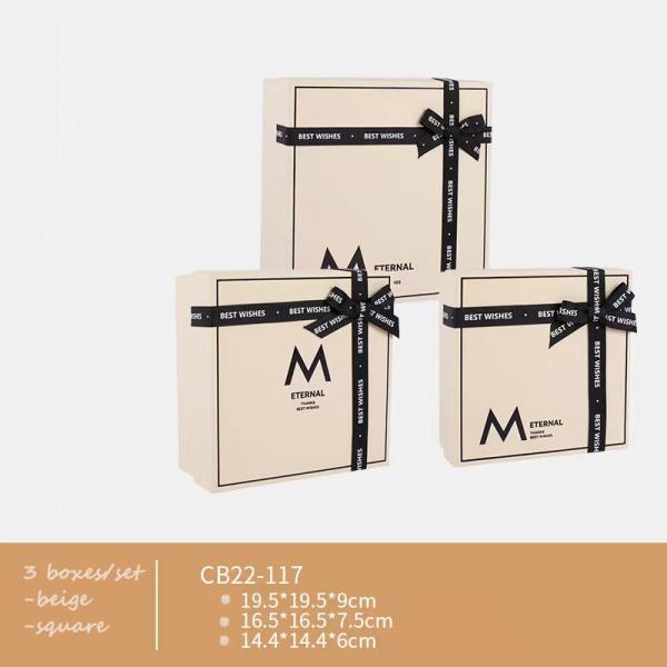 Spot UV / Varnishing Cardboard Gift Box Packaging Box With Ribbon