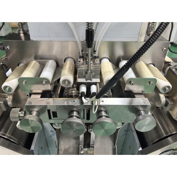 JL-75II Laboratory Softgel Encapsulation Machine with 6,000 capsules/hour Output, PLC Control, and Compact Integrated Structure