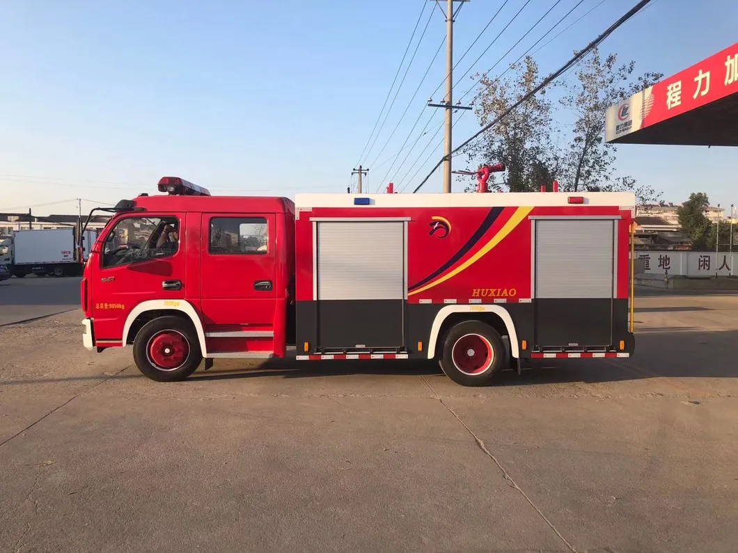 Dongfeng 4X2 4000liters Water Tank Fire Fighting Truck Vehicle