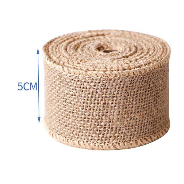 Штрих из натурального ютового ткани с проводной лентой и ленточным роллом для декорации