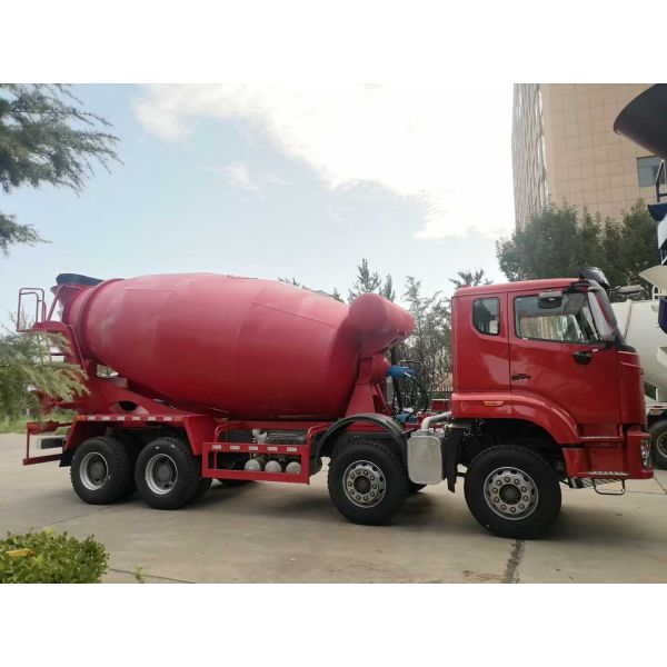 Sinotruk HOWO NX 20m³ Capacity 30T Payload 300-400hp Heavy Duty Concrete Mixer Truck