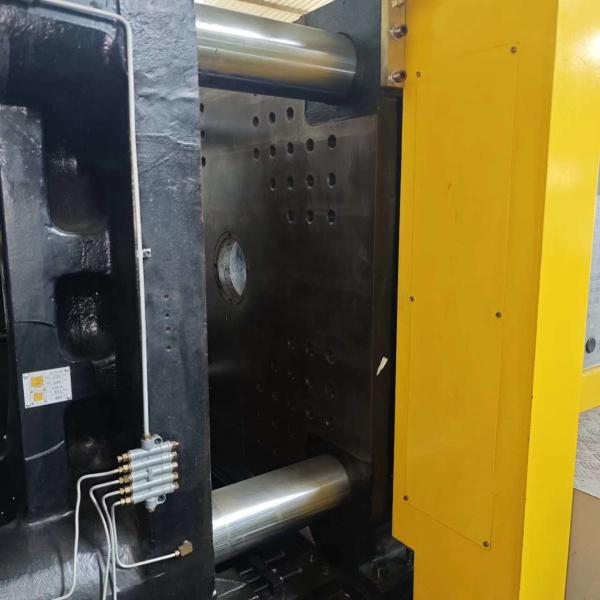 BS400-III Servo Motor Borche Injection Molding Machine 4000KN Horizontal