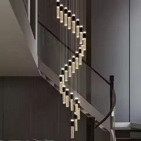 Belle maison en cristal Escalier tournant Pendant Light Moderne Simple Hôtel Salon Duplex Lustreur Led Escalier Light