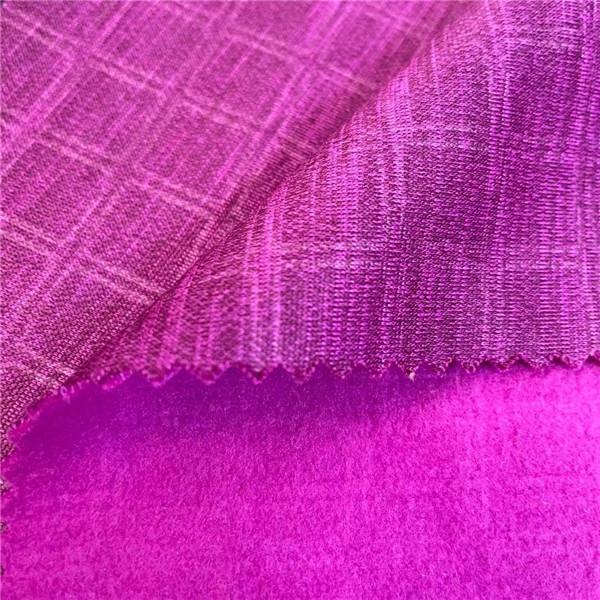 Le débardeur cationique de Ripstop du polyester 100 a collé le tissu pour l'eau de la veste 100D 300gsm 150cm protégeant du vent