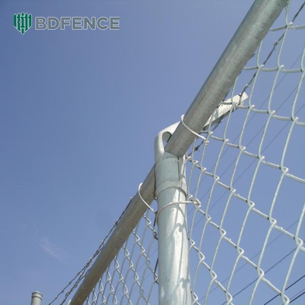 Construction Site Chain Link Fence Debris Containment