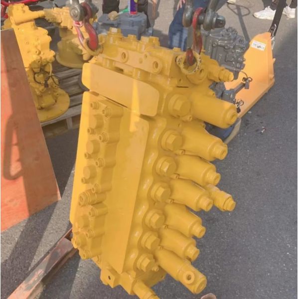 PC300-6 PC400-6 Hydraulic Main Control Valve Assy for komatsu Excavator Spare Parts 723-47-16103 723-47-16102 723-47-16101 Main Control Valve