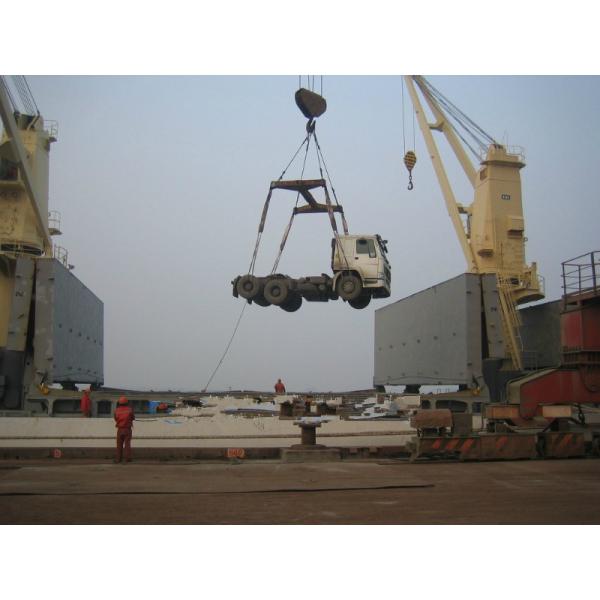 Big Loading Capacity Prime Mover Truck SINOTRUK HOWO RHD 4X2 Euro2 290HP ZZ4187M3511W