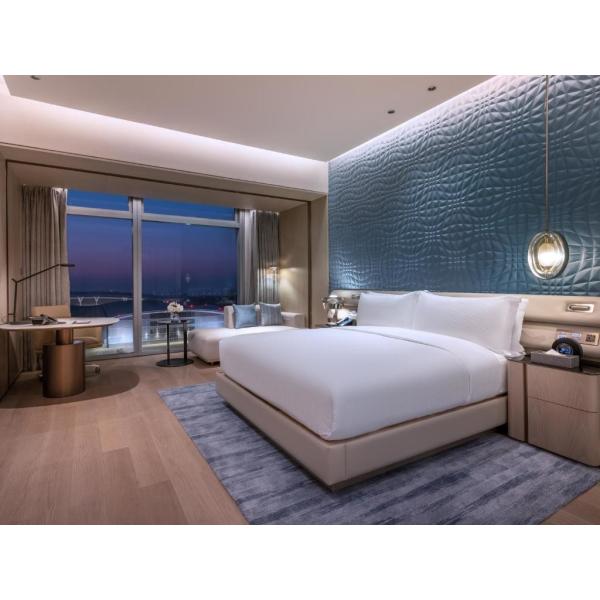 Наборы спальни Hilton Hotel координируя мягкий цвет драпирования преграждая отделку стен спальни