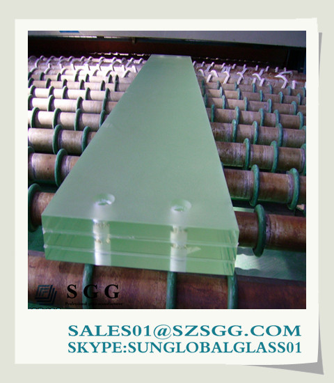 three layer laminated glass