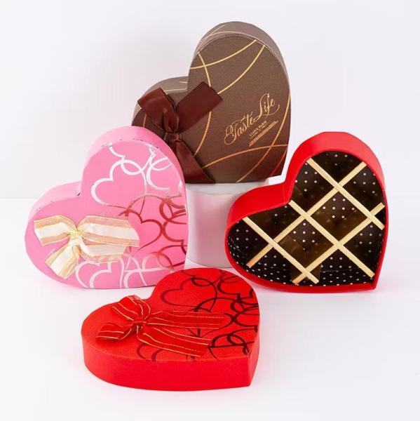 Handmade Custom Logo Paper Cardboard Valentine Heart Chocolate Box Packaging With Divider