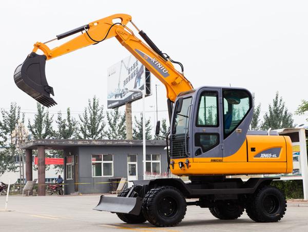 Four Wheel Driven Axle Mini Wheel Excavator High Cost Performance