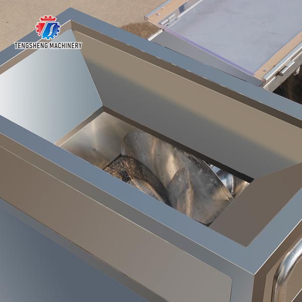 Máquina de casca espiral da batata do eixo de 4.55KW 3500KG/H para a limpeza