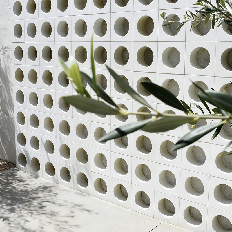 White Concrete Round Hole Breeze Blocks Precast Cement Circular Aperture Screen Blocks for Villa Boundary & Patio Privacy Walls