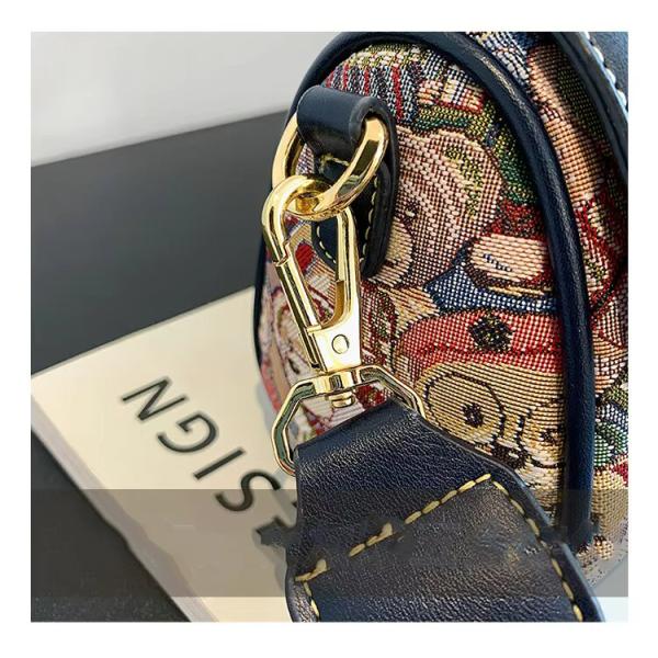 Polyester Lined Crossbody Handbag for Women Instagram-Worthy Cartoon Bear Design
