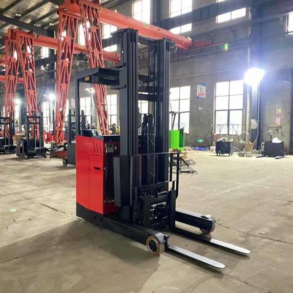1.5T Electric Reach Truck Forklift CQD15B Stand Type Triplex 6m Mast