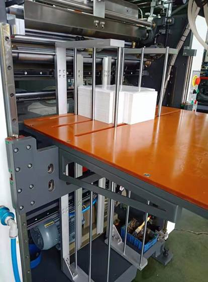 Fullly Automatic LY-HB1500CZIntelligent High-Speed Rigid Box Production Line 25-32pcs/min