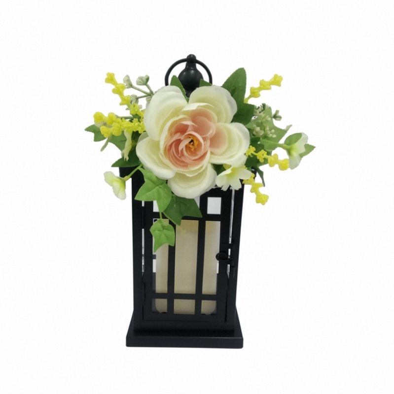 Customizable Metal Lantern Outdoor Lighting Fixture for Garden Decoration Patio / Event Ambiance