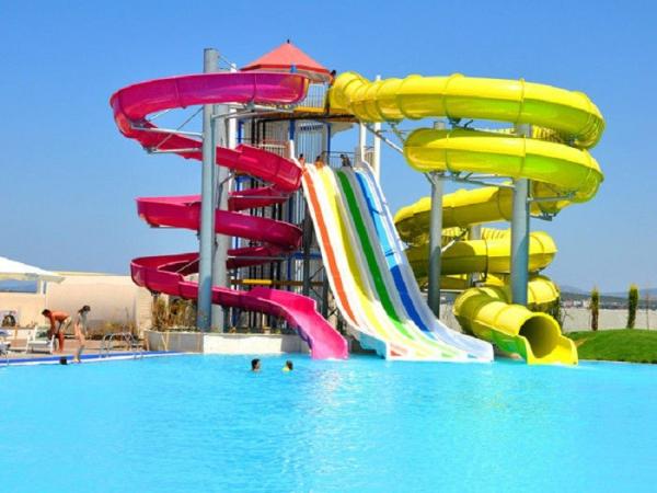 Barrel Sled Fiberglass Water Park Slide 14M 7.5KW For Teenager