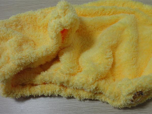 Turbante colorido amarelo do cabelo de 20*50 Microfiber, tampão seco de cristal elástico do cabelo do botão