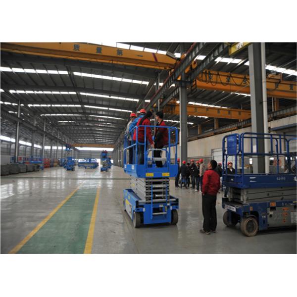 One Man Small Hydraulic Scissor Lift , Hydraulic Material Lift 8M High Safety