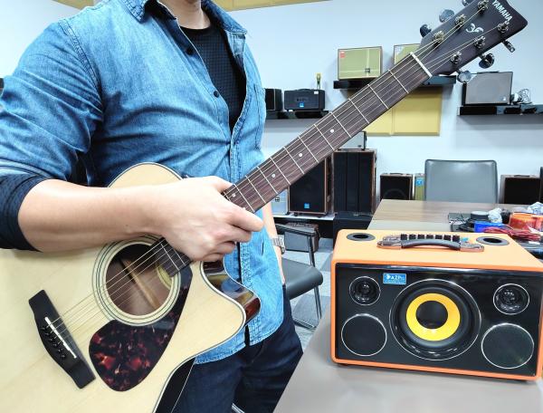 Powerful Wireless Guitar Amplifier Band Techno R&B Classical