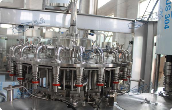 Máquina plástica de enchimento 3 in-1 do enchimento da garrafa do equipamento da auto bebida industrial
