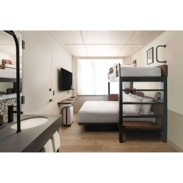 Canopy by Hilton Customized Modern Design Hotel Bedroom Furniture 5 Star Luxury Wood Furniture for Resorts