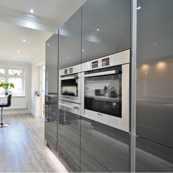 Villa/Apartment Kitchen Cabinet with Islands Modern Style Wooden Luxury Glossy Design