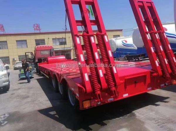 HOWO Lowboy 3 Axle 60t 70t 80t Heavy Duty Hydraulic Gooseneck Detachable Low Loader Truck/Lowbed/ Lowboy Low Bed Semi Trailer
