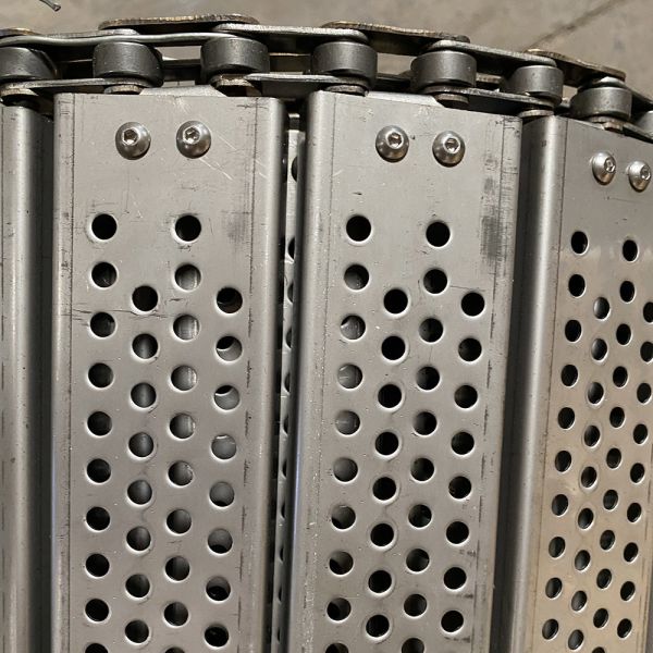 Metal Stainless Steel Slat Chain Link Perforated Metal Plate conveyor belt with hole for biscuit Oven Bakery annealing Furnace Tunnel Cooling