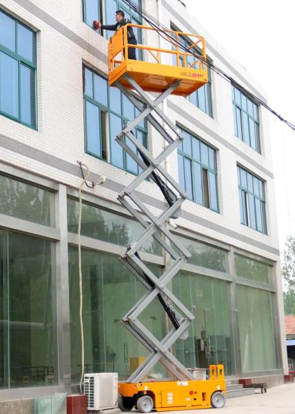 10m 12m 14m Self Propelled Electric Scissor Lift Platform for Outdoor Use
